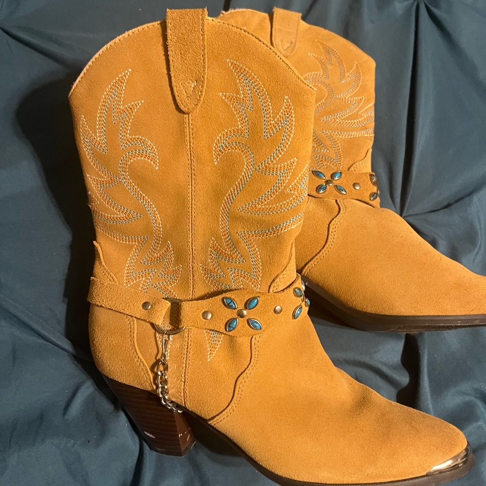 Dingo suede cowboy boots , ladies 8.5